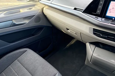 DE25ZCZ Volkswagen California 2.0 TDI Ocean 5dr DSG Thumbnail #21