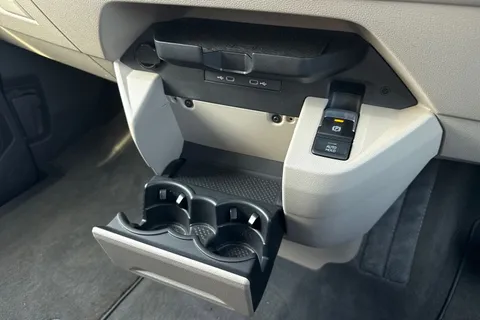 DE25ZCZ Volkswagen California 2.0 TDI Ocean 5dr DSG Thumbnail #24