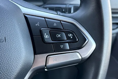 DE75OHT Volkswagen Transporter 2.0 TDI 150 Commerce Pro Van Auto Thumbnail #39