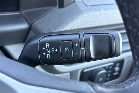 DE75OHT Volkswagen Transporter 2.0 TDI 150 Commerce Pro Van Auto Thumbnail #40