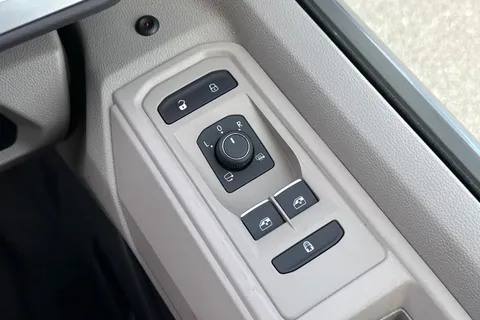 DE25ZCZ Volkswagen California 2.0 TDI Ocean 5dr DSG Thumbnail #49