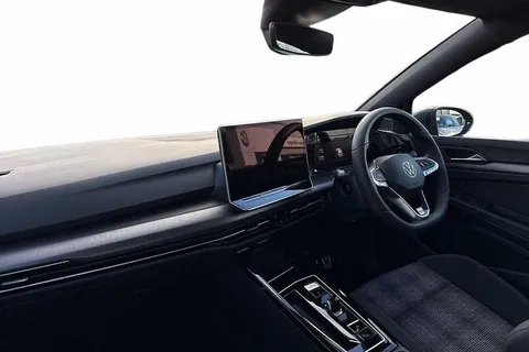 DF75WHR Volkswagen Golf 1.5 TSI 272 GTE eHybrid 5dr DSG ⭐Matrix headlamps, Heated seats, Keyless⭐ Thumbnail #3