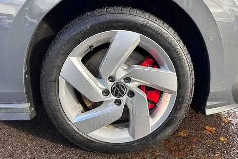 DF75WHR Volkswagen Golf 1.5 TSI 272 GTE eHybrid 5dr DSG ⭐Matrix headlamps, Heated seats, Keyless⭐ Thumbnail #6