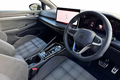 DF75WHR Volkswagen Golf 1.5 TSI 272 GTE eHybrid 5dr DSG ⭐Matrix headlamps, Heated seats, Keyless⭐ Thumbnail #7