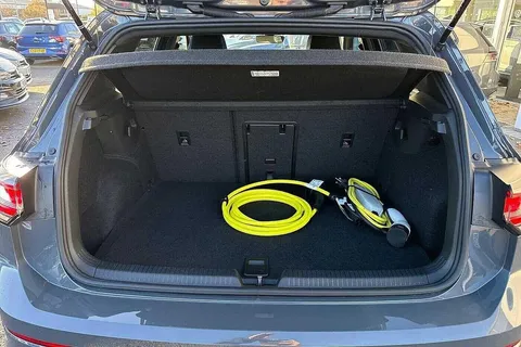 DF75WHR Volkswagen Golf 1.5 TSI 272 GTE eHybrid 5dr DSG ⭐Matrix headlamps, Heated seats, Keyless⭐ Thumbnail #10