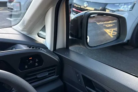 BV75OCY Volkswagen Caddy 2.0 TDI 102PS Commerce Van [Business/Tech Pack] Thumbnail #17