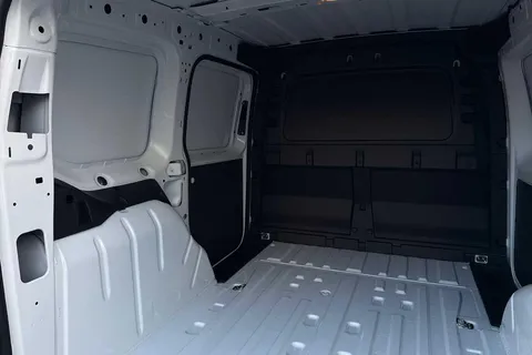 BV75OCY Volkswagen Caddy 2.0 TDI 102PS Commerce Van [Business/Tech Pack] Thumbnail #37