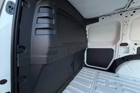 BV75OCY Volkswagen Caddy 2.0 TDI 102PS Commerce Van [Business/Tech Pack] Thumbnail #42