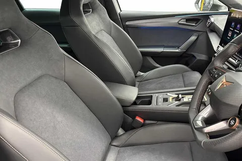 KM75HVB CUPRA Leon 1.5 eHybrid 272 VZ1 5dr DSG Thumbnail #10