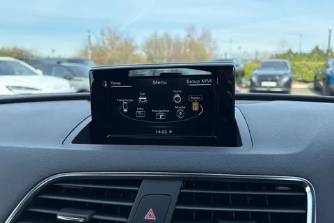 17 of 61 for Audi Q3 2.0 TDI S line Edition S Tronic quattro Euro 6 (s/s) 5dr