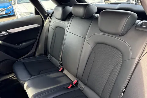 19 of 61 for Audi Q3 2.0 TDI S line Edition S Tronic quattro Euro 6 (s/s) 5dr