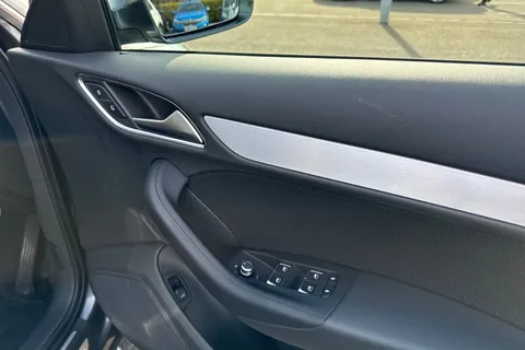 21 of 61 for Audi Q3 2.0 TDI S line Edition S Tronic quattro Euro 6 (s/s) 5dr