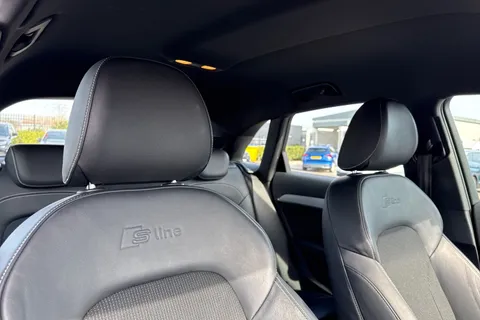 24 of 61 for Audi Q3 2.0 TDI S line Edition S Tronic quattro Euro 6 (s/s) 5dr