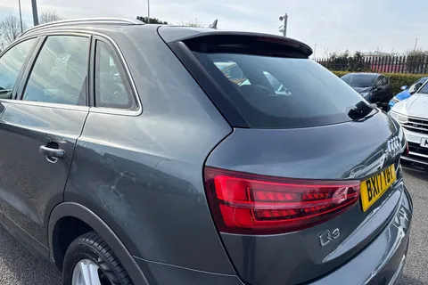 31 of 61 for Audi Q3 2.0 TDI S line Edition S Tronic quattro Euro 6 (s/s) 5dr