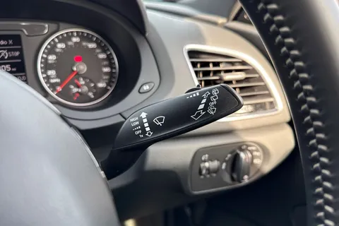 42 of 61 for Audi Q3 2.0 TDI S line Edition S Tronic quattro Euro 6 (s/s) 5dr