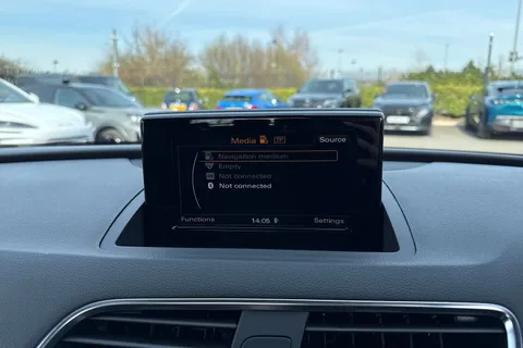 48 of 61 for Audi Q3 2.0 TDI S line Edition S Tronic quattro Euro 6 (s/s) 5dr