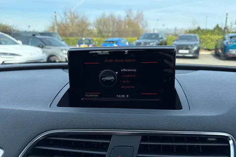 52 of 61 for Audi Q3 2.0 TDI S line Edition S Tronic quattro Euro 6 (s/s) 5dr