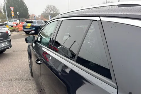 KY22YBL Volkswagen T-Roc 2.0 TDI EVO R-Line 5dr DSG ⭐Electric Tailgate, 1 Year VW Warranty⭐ Thumbnail #32