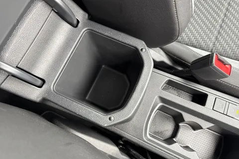 KY22YBL Volkswagen T-Roc 2.0 TDI EVO R-Line 5dr DSG ⭐Electric Tailgate, 1 Year VW Warranty⭐ Thumbnail #41