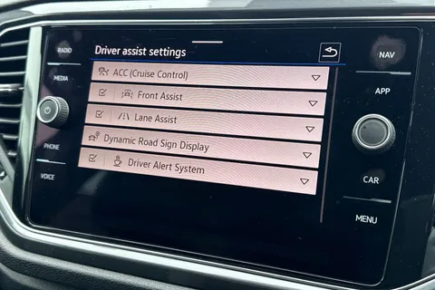 KY22YBL Volkswagen T-Roc 2.0 TDI EVO R-Line 5dr DSG ⭐Electric Tailgate, 1 Year VW Warranty⭐ Thumbnail #54