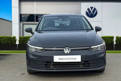 6 of 43 for VOLKSWAGEN GOLF 1.0 eTSI Life 5dr DSG