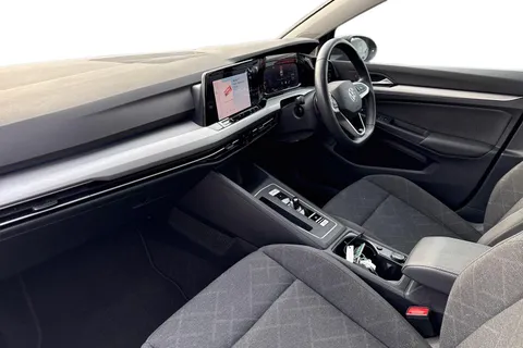 15 of 43 for VOLKSWAGEN GOLF 1.0 eTSI Life 5dr DSG