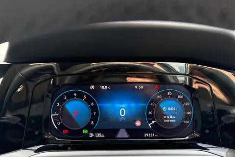 25 of 43 for VOLKSWAGEN GOLF 1.0 eTSI Life 5dr DSG