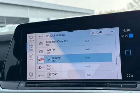 27 of 43 for VOLKSWAGEN GOLF 1.0 eTSI Life 5dr DSG