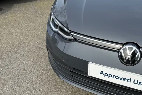 37 of 43 for VOLKSWAGEN GOLF 1.0 eTSI Life 5dr DSG