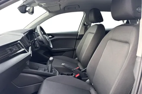 YG23VSM Audi A1 Technik 25 TFSI  95 PS 5-speed Thumbnail #16