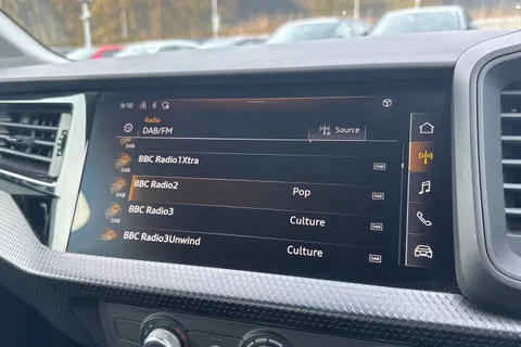 YG23VSM Audi A1 Technik 25 TFSI  95 PS 5-speed Thumbnail #45