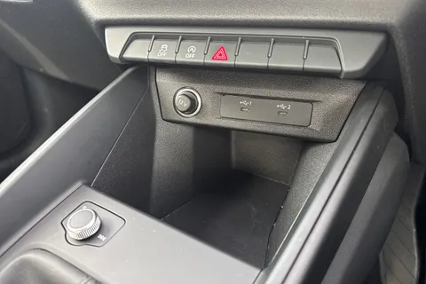 YG23VSM Audi A1 Technik 25 TFSI  95 PS 5-speed Thumbnail #50