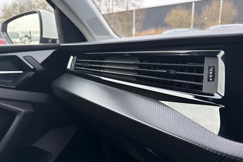 YG23VSM Audi A1 Technik 25 TFSI  95 PS 5-speed Thumbnail #52