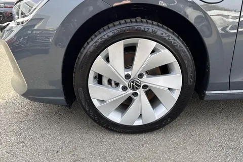 GD25SYJ Volkswagen Golf 1.5 TSI 204 Match eHybrid 5dr DSG | Rear Camera | ACC Thumbnail #14