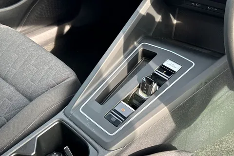 GD25SYJ Volkswagen Golf 1.5 TSI 204 Match eHybrid 5dr DSG | Rear Camera | ACC Thumbnail #24