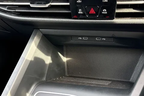 GD25SYJ Volkswagen Golf 1.5 TSI 204 Match eHybrid 5dr DSG | Rear Camera | ACC Thumbnail #36