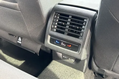 GD25SYJ Volkswagen Golf 1.5 TSI 204 Match eHybrid 5dr DSG | Rear Camera | ACC Thumbnail #38