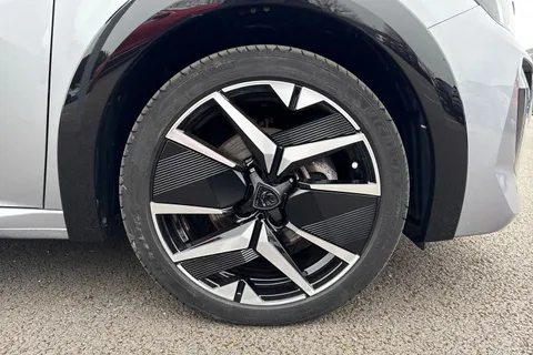 BK24LVW PEUGEOT 208 1.2 PureTech GT Euro 6 (s/s) 5dr Thumbnail #10