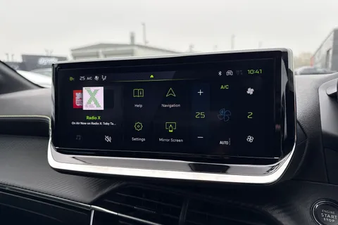 BK24LVW PEUGEOT 208 1.2 PureTech GT Euro 6 (s/s) 5dr Thumbnail #17