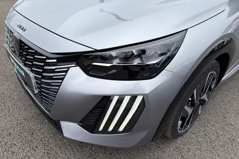 BK24LVW PEUGEOT 208 1.2 PureTech GT Euro 6 (s/s) 5dr Thumbnail #26