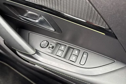 BK24LVW PEUGEOT 208 1.2 PureTech GT Euro 6 (s/s) 5dr Thumbnail #42