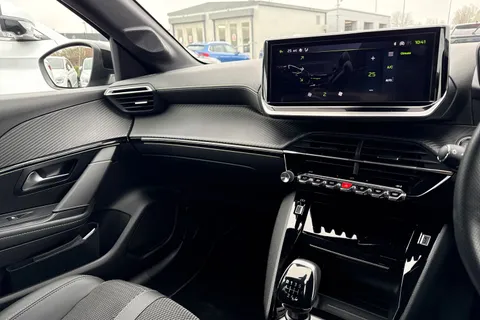 BK24LVW PEUGEOT 208 1.2 PureTech GT Euro 6 (s/s) 5dr Thumbnail #43