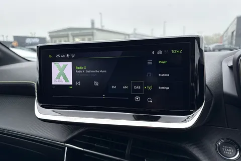 BK24LVW PEUGEOT 208 1.2 PureTech GT Euro 6 (s/s) 5dr Thumbnail #45