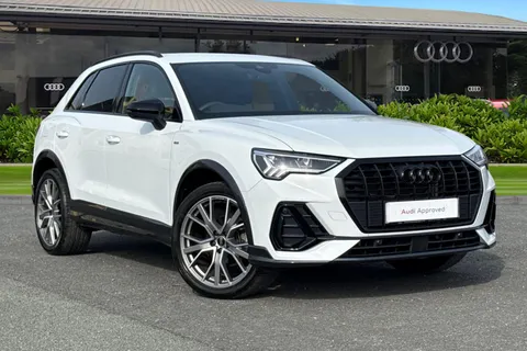 PX74XZC Audi Q3 Black Edition 35 TFSI  150 PS S tronic Thumbnail #2