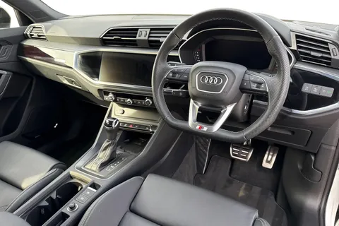 PX74XZC Audi Q3 Black Edition 35 TFSI  150 PS S tronic Thumbnail #15