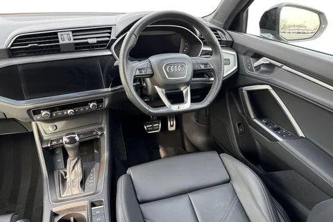 PX74XZC Audi Q3 Black Edition 35 TFSI  150 PS S tronic Thumbnail #19