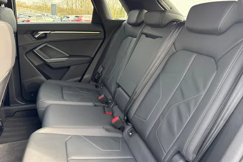 PX74XZC Audi Q3 Black Edition 35 TFSI  150 PS S tronic Thumbnail #20