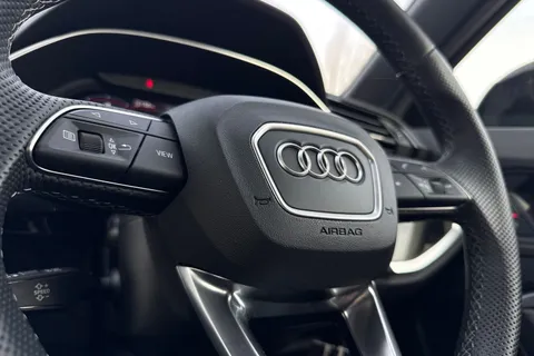 PX74XZC Audi Q3 Black Edition 35 TFSI  150 PS S tronic Thumbnail #53