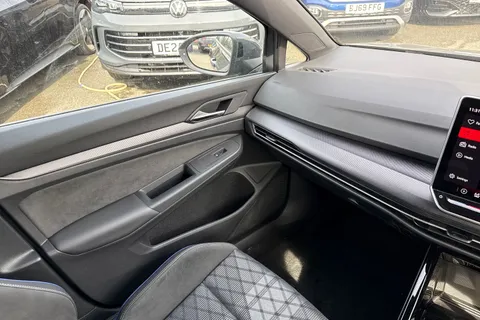 KY75RWN Volkswagen Golf 1.5 TSI 150 R-Line 5dr | ACC | Navigation system Thumbnail #21