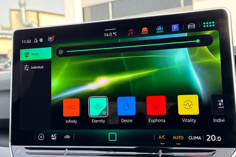 KY75RWN Volkswagen Golf 1.5 TSI 150 R-Line 5dr | ACC | Navigation system Thumbnail #31